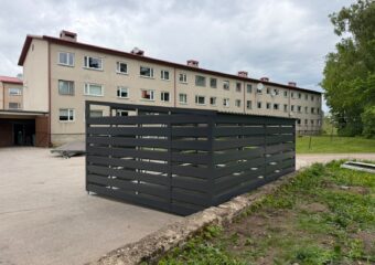 Jäätmemaja ehitus
